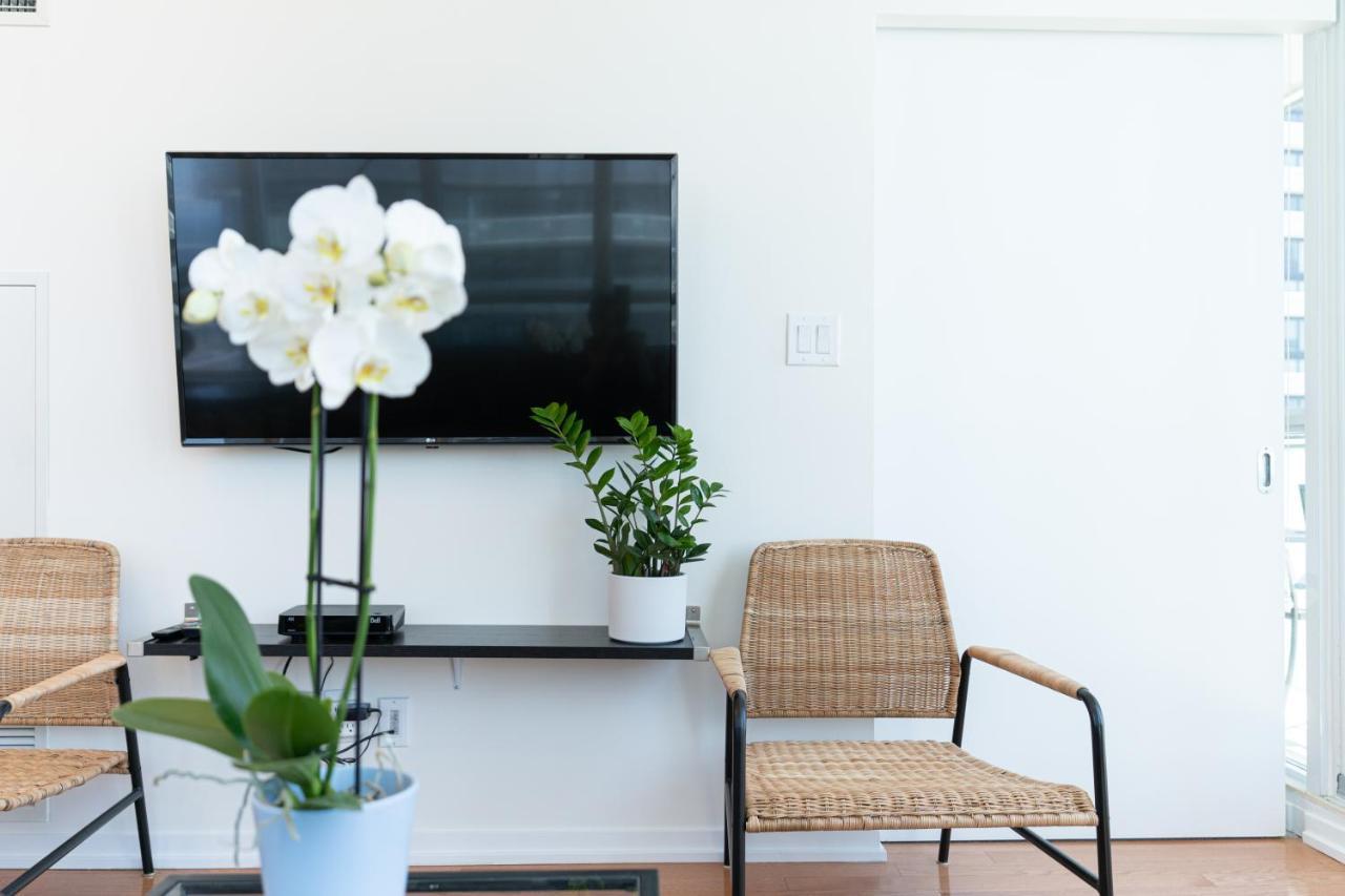 Beautiful Modern Toronto Luxurious Scotiabank Arenaアパートホテル エクステリア 写真
